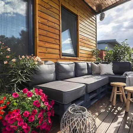 Hausbot U Rybara A Kacky