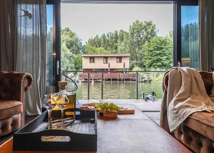 Ferienhaus Hausbot U Rybara A Kacky