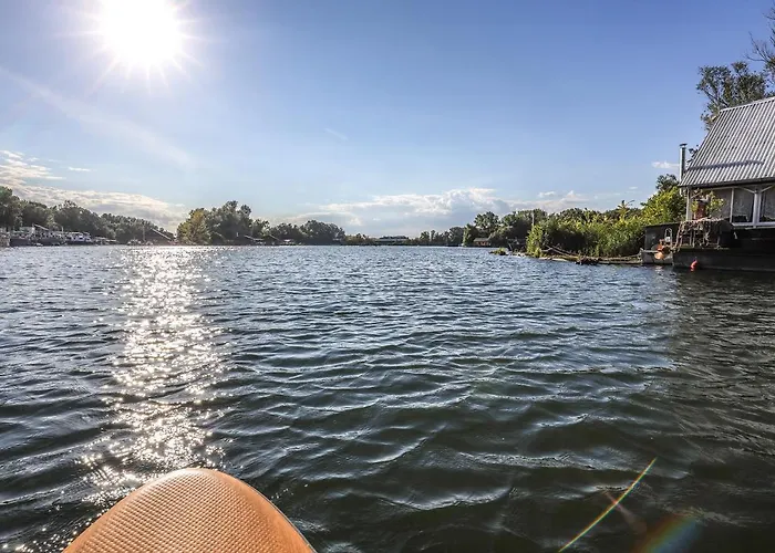 Hausbót U Rybára A Kačky *